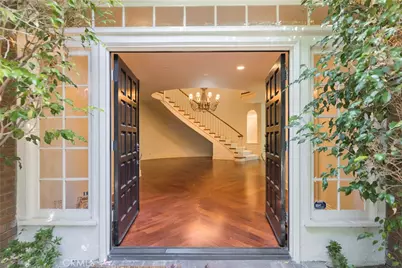 12386 Ridge Circle, Los Angeles, CA 90049 - Photo 8