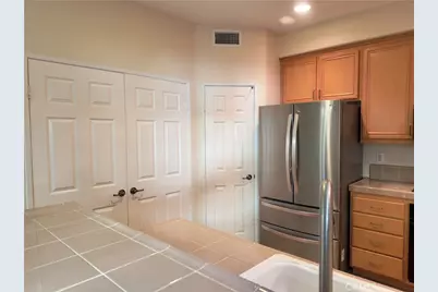 3003 W Riverside Drive #110, Burbank, CA 91505 - Photo 12