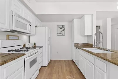 20000 Plum Canyon #221, Saugus, CA 91350 - Photo 6