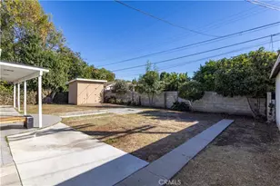 15756 Hart St, Lake Balboa, CA 91406 - Photo 22