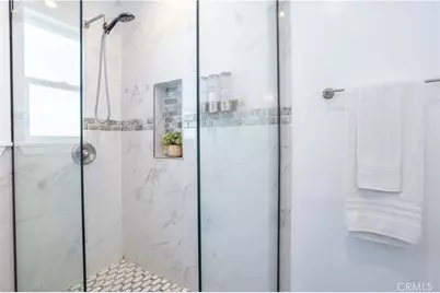 15756 Hart Street, Lake Balboa, CA 91406 - Photo 12