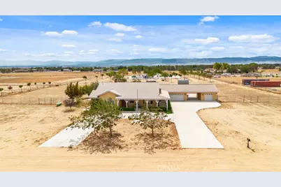 8320 W Avenue D10, Lancaster, CA 93536 - Photo 4