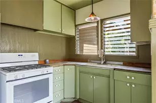 2100 Holly Dr, Los Angeles, CA 90068 - Photo 12