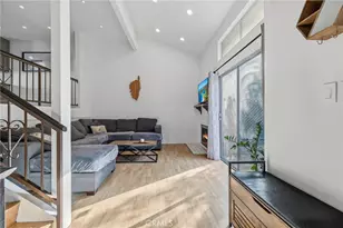 13617 Valerio St, Van Nuys, CA 91405 - Photo 2