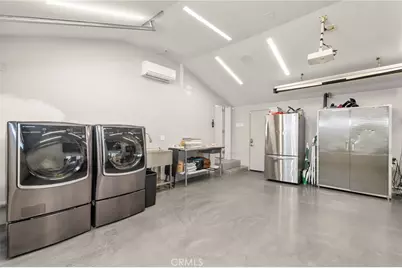 7741 Variel, Canoga Park, CA 91304 - Photo 22