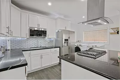 1023 W 51st, Los Angeles, CA 90037 - Photo 6