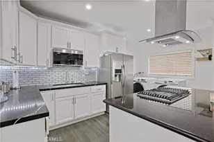 1023 W 51st, Los Angeles, CA 90037 - Photo 6