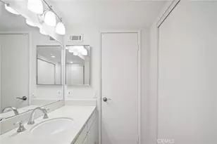 22810 Rio Chico, Valencia, CA 91354 - Photo 28