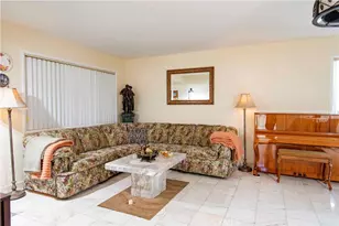 714 Brossard Dr, Thousand Oaks, CA 91360 - Photo 10