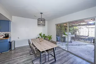 22725 Garzota Dr, Valencia, CA 91354 - Photo 2