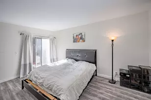 22725 Garzota Dr, Valencia, CA 91354 - Photo 12