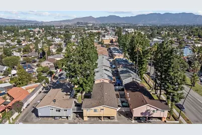 10005 Sepulveda, Mission Hills (San Fernando), CA 91345 - Photo 12