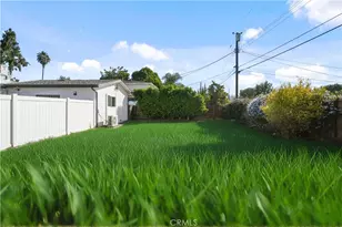 21018 Lull St, Canoga Park, CA 91304 - Photo 18