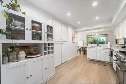 5440 Lindley #201, Encino, CA 91316 - Photo 14