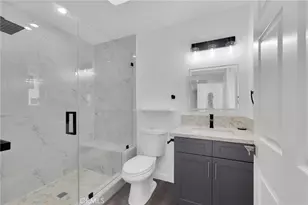 2621 Vineyard Ave, Los Angeles, CA 90016 - Photo 10