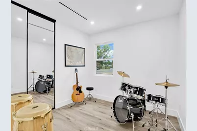 7055 Fallbrook Avenue, West Hills, CA 91307 - Photo 12