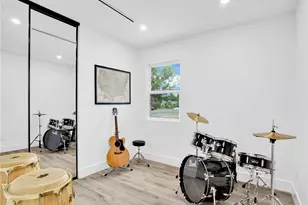 7055 Fallbrook Ave, West Hills, CA 91307 - Photo 12