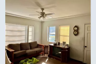 8421 Grenoble, Sunland, CA 91040 - Photo 6