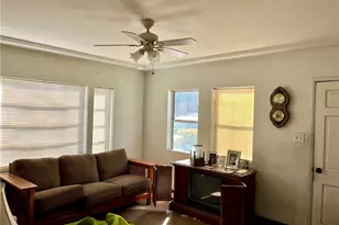 8421 Grenoble, Sunland, CA 91040 - Photo 6