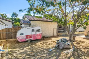 8421 Grenoble, Sunland, CA 91040 - Photo 12