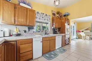 6465 Archer, Jurupa Valley, CA 92509 - Photo 18