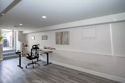 210 N Naomi, Burbank, CA 91505 - Photo 22