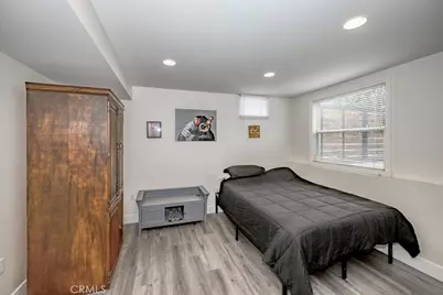 210 N Naomi, Burbank, CA 91505 - Photo 24