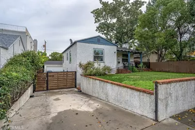 210 N Naomi, Burbank, CA 91505 - Photo 2