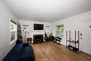 210 N Naomi, Burbank, CA 91505 - Photo 6