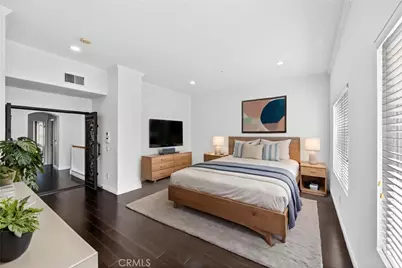 10658 Chiquita Street, Studio City, CA 91602 - Photo 6