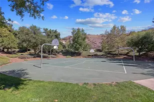 24137 Tango Dr, Valencia, CA 91354 - Photo 36