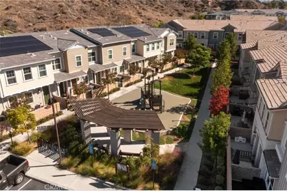 26425 Choral Lane, Saugus, CA 91350 - Photo 36