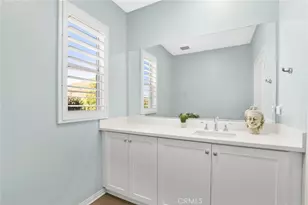 26425 Choral Ln, Saugus, CA 91350 - Photo 12