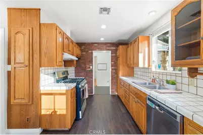 8545 Forsythe Street, Sunland, CA 91040 - Photo 14