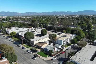 7406 Haskell, Van Nuys, CA 91406 - Photo 8