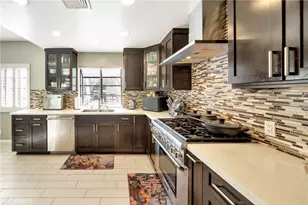 24420 Victory, Woodland Hills, CA 91367 - Photo 8