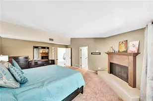 24420 Victory, Woodland Hills, CA 91367 - Photo 18