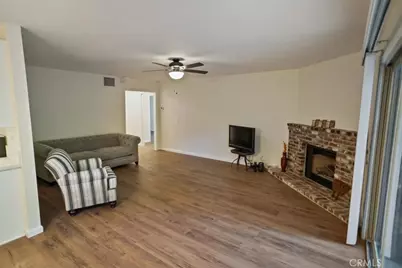 19380 Anzel Circle, Newhall, CA 91321 - Photo 4