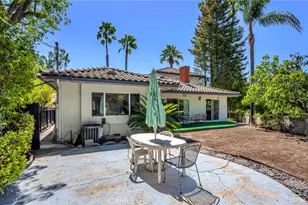 22051 Mulholland Way, Woodland Hills, CA 91364 - Photo 22