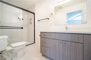 18347 Saticoy, Reseda, CA 91335 - Photo 10