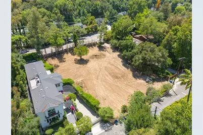 11452 Canton Drive, Studio City, CA 91604 - Photo 1