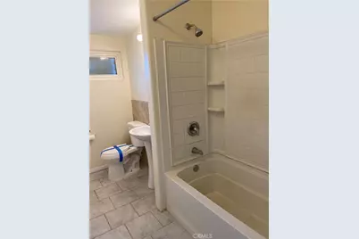 8580 Jacaranda Avenue, California City, CA 93505 - Photo 12