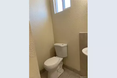 8580 Jacaranda Avenue, California City, CA 93505 - Photo 32