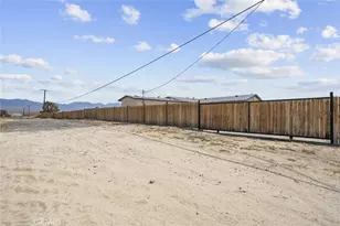 18531 E Palmdale Blvd, Palmdale, CA 93591 - Photo 44