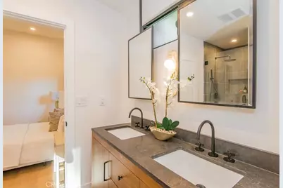 23623 Ladrillo, Woodland Hills, CA 91367 - Photo 36