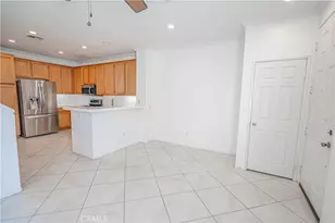 25405 Silver Crest Ct, Saugus, CA 91350 - Photo 10