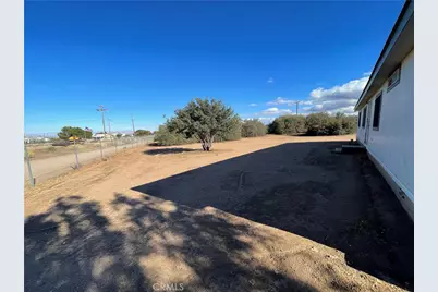 8354 White Road, Phelan, CA 92371 - Photo 24