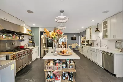 4267 Canoga Avenue, Woodland Hills, CA 91364 - Photo 18