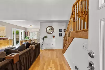 27547 Saffron, Saugus, CA 91350 - Photo 4