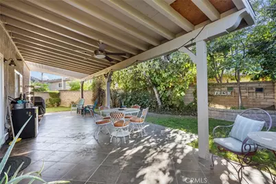 27547 Saffron, Saugus, CA 91350 - Photo 26